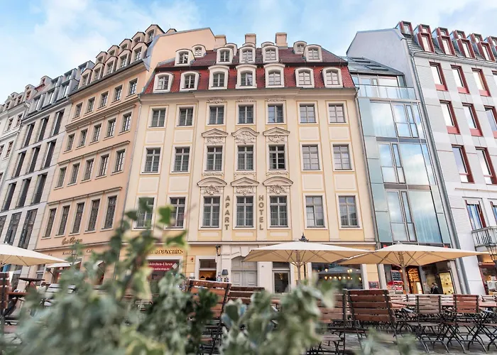 Panoramastudio Mit Blick Zur Frauenkirche